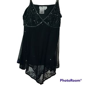 3/$15 Super pretty elegant flowy tank